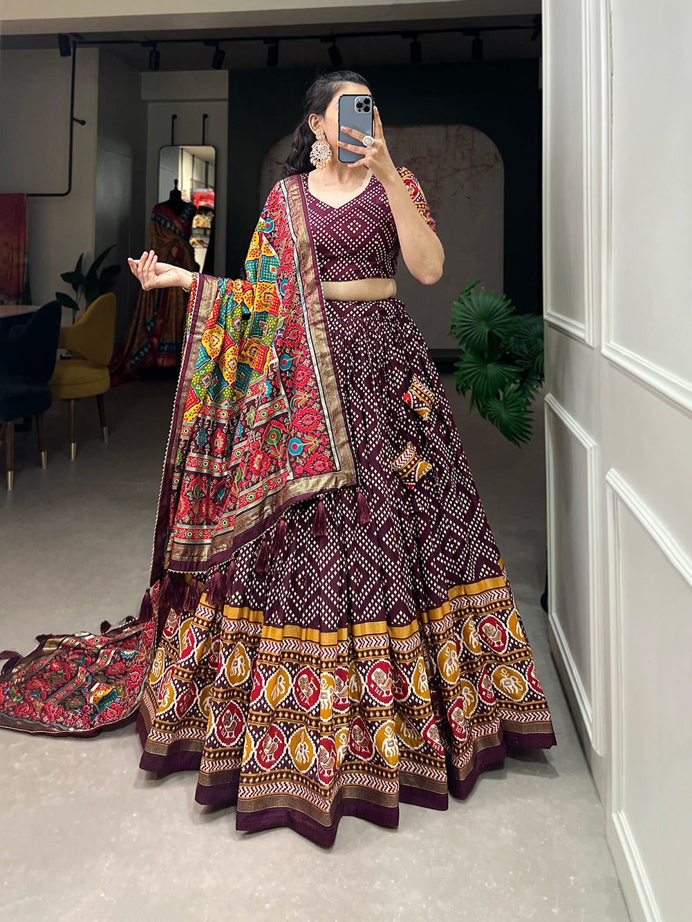 Exquisite Floral Fantasy: Tusser Silk Lehenga Choli with Intricate Print and Dupatta 🩷💛