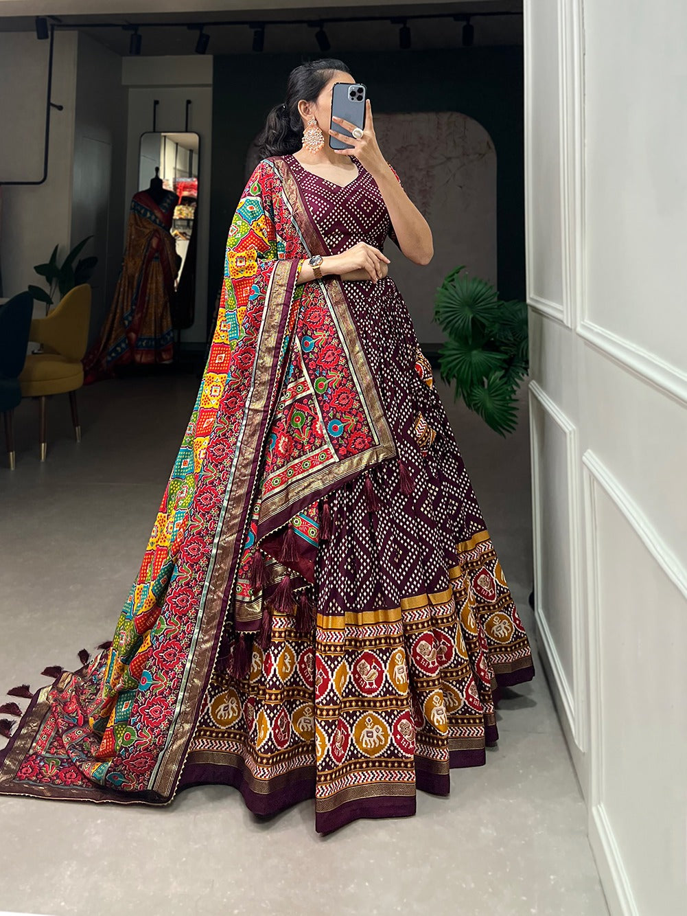 Exquisite Floral Fantasy: Tusser Silk Lehenga Choli with Intricate Print and Dupatta 🩷💛