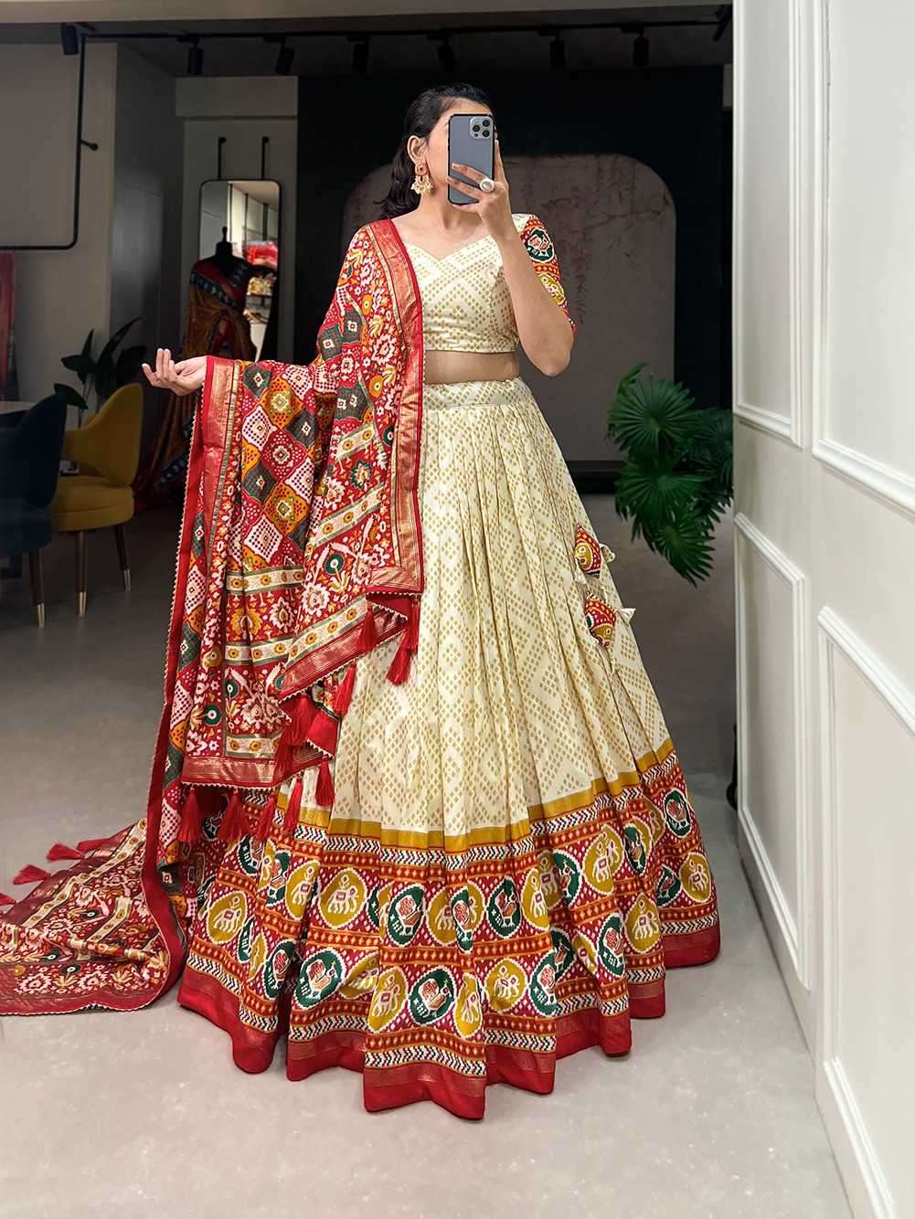 Exquisite Floral Fantasy: Tusser Silk Lehenga Choli with Intricate Print and Dupatta