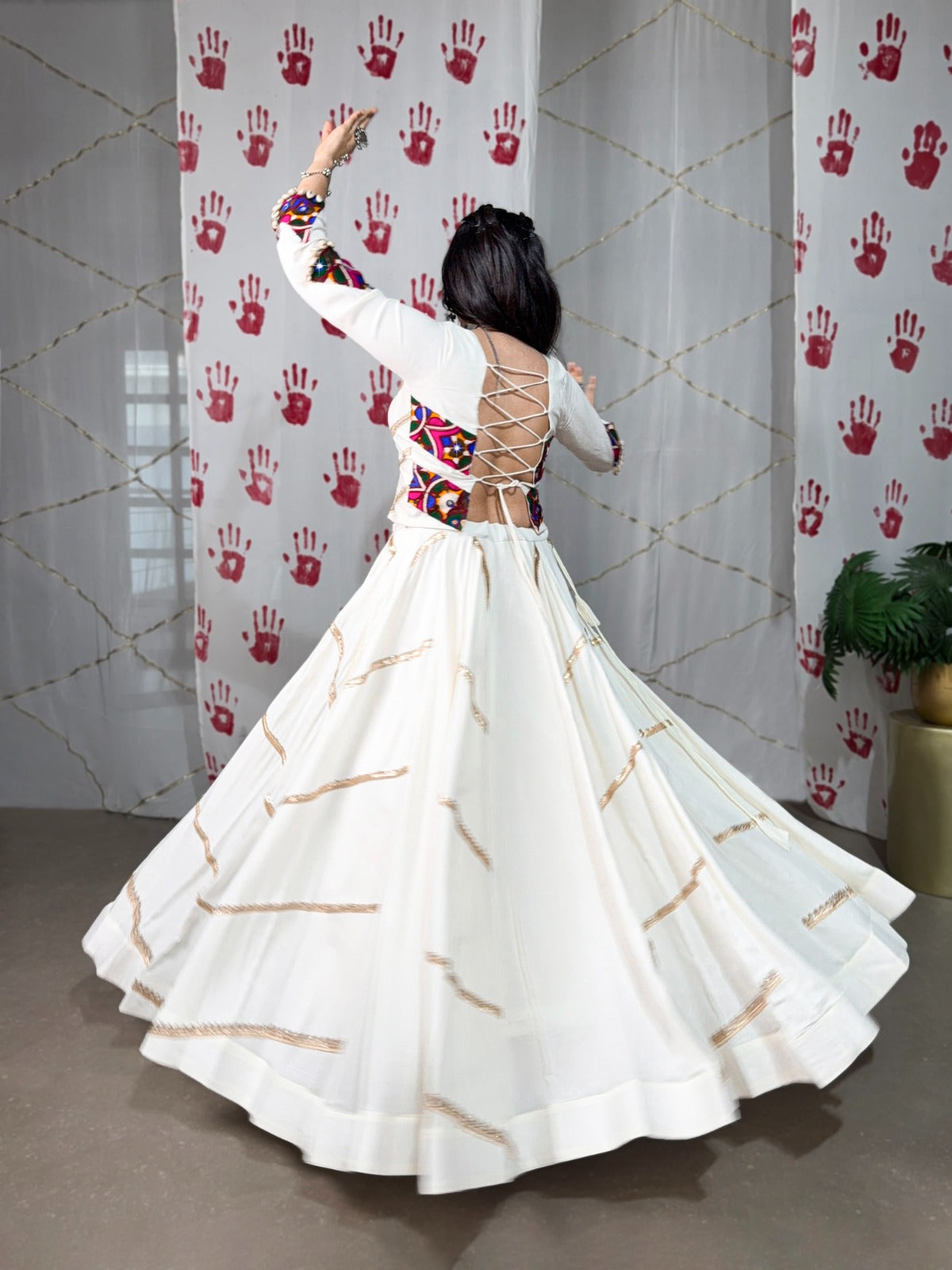 Complete Ethnic Look with Floral Print Tusser Silk Lehenga and Tassels (Copy)